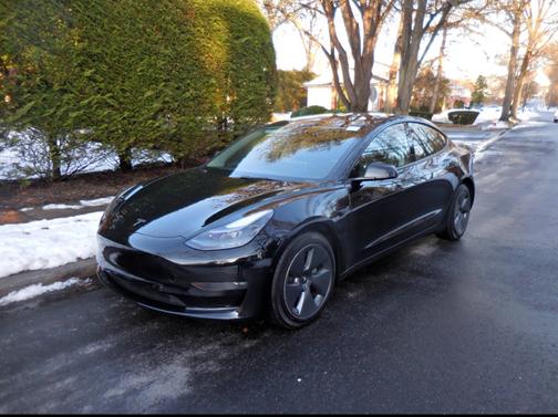 2022 Tesla Model 3 Long Range