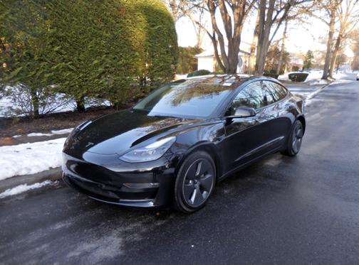 2022 Tesla Model 3 Long Range