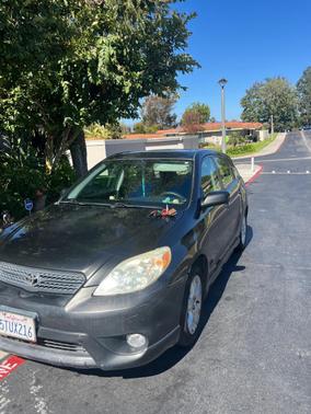 Gray 2006 Toyota Matrix Base