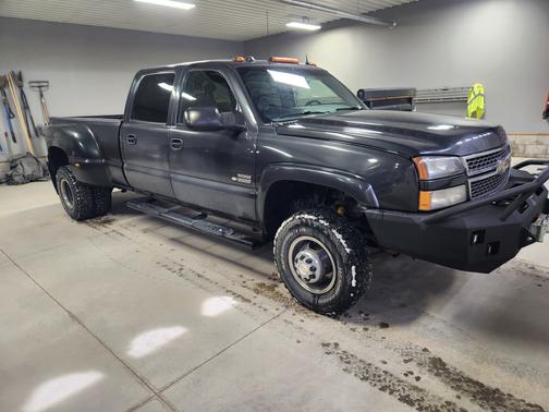 Photo 3 of 11 of 2005 Chevrolet Silverado 3500 LT Crew Cab