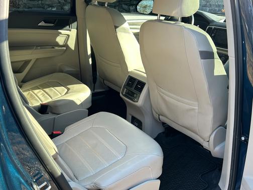 2021 Volkswagen Atlas 3.6L SEL Premium