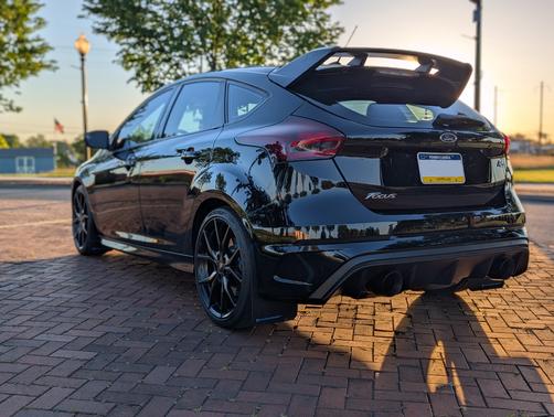 Black 2017 Ford Focus RS Base