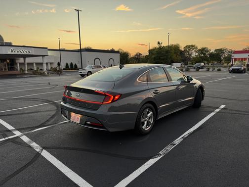 2021 Hyundai SONATA SE