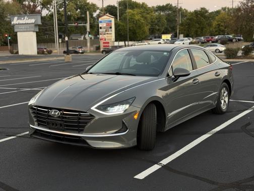 2021 Hyundai SONATA SE