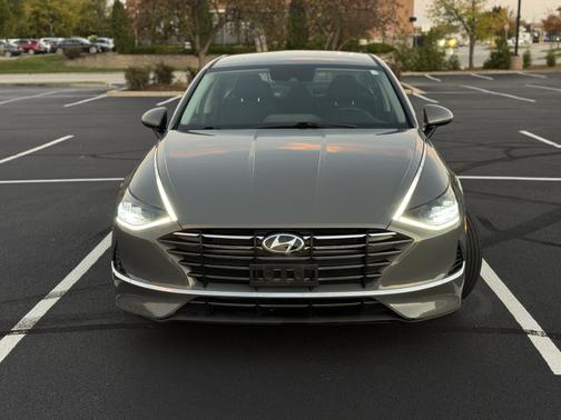 2021 Hyundai SONATA SE