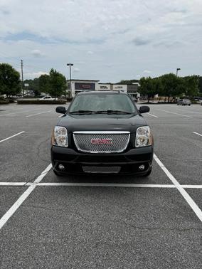 Black 2007 GMC Yukon XL Denali