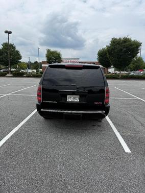 Black 2007 GMC Yukon XL Denali