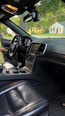 Black 2016 Jeep Grand Cherokee Limited