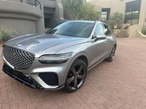 2023 Genesis GV70 2.5T