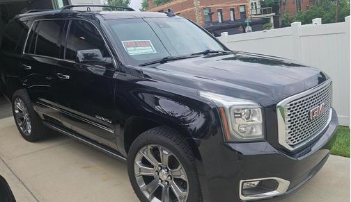 Black 2016 GMC Yukon Denali