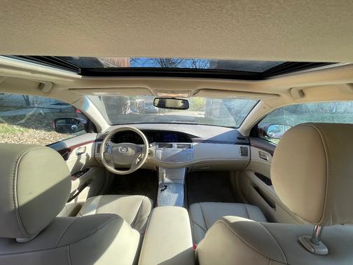 2008 Toyota Avalon XL