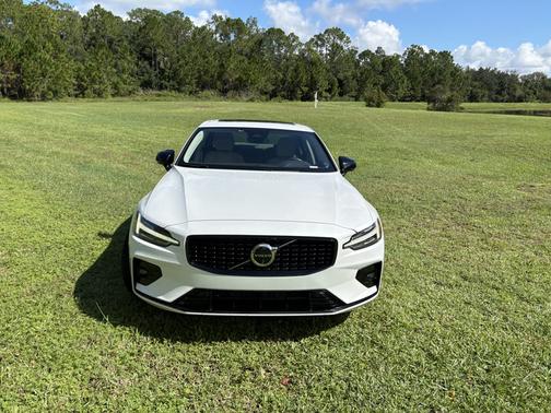 White 2024 Volvo S60 B5 Plus Dark Theme
