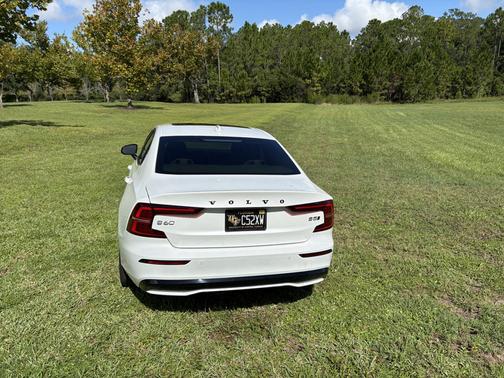 White 2024 Volvo S60 B5 Plus Dark Theme