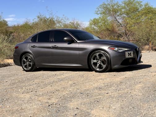 2018 Alfa Romeo Giulia Base