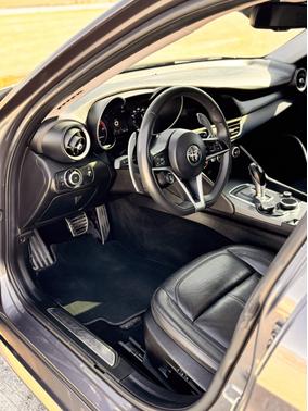 2018 Alfa Romeo Giulia Base