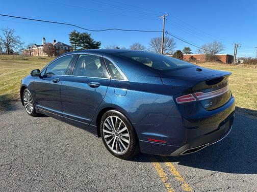 2017 Lincoln MKZ Select