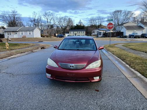 2005 Toyota Camry LE V6