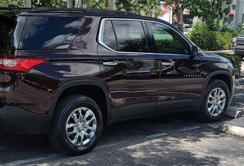 2021 Chevrolet Traverse LT Cloth