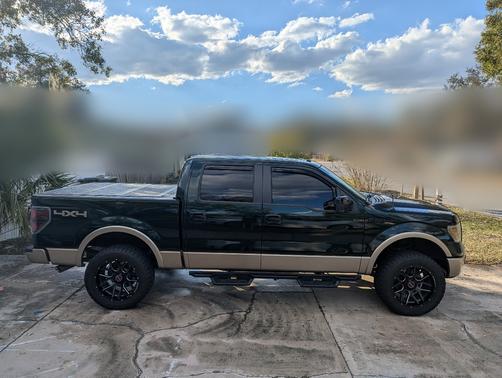 2013 Ford F-150 Lariat