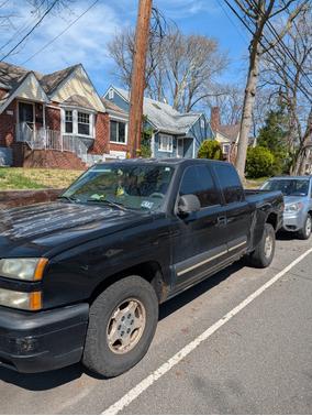 2004 Chevrolet Silverado 1500 LS Extended Cab