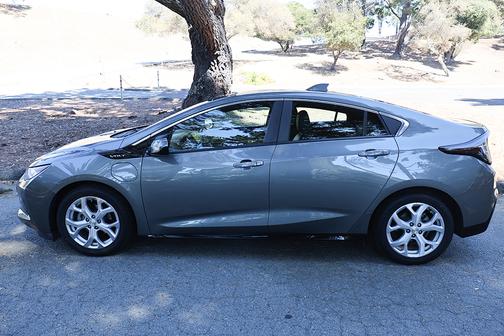 2017 Chevrolet Volt Premier