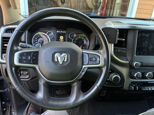 Gray 2019 RAM 1500 Big Horn
