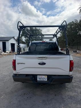 White 2015 Ford F-150 Lariat