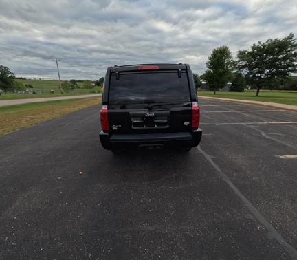 Black 2008 Jeep Commander Sport