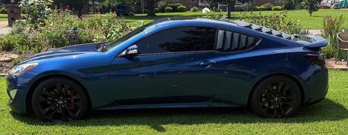 Blue 2016 Hyundai Genesis Coupe 3.8 Ultimate