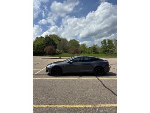 2015 Tesla Model S P85D