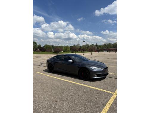 2015 Tesla Model S P85D