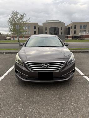 Brown 2017 Hyundai SONATA SE