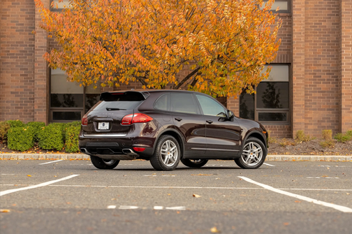 2011 Porsche Cayenne Cayenne S Hybrid