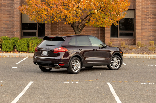 2011 Porsche Cayenne Cayenne S Hybrid