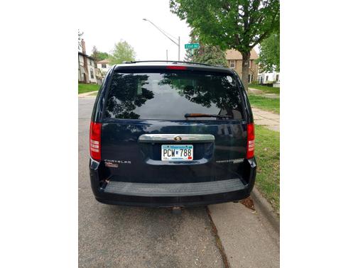 2010 Chrysler Town & Country Touring
