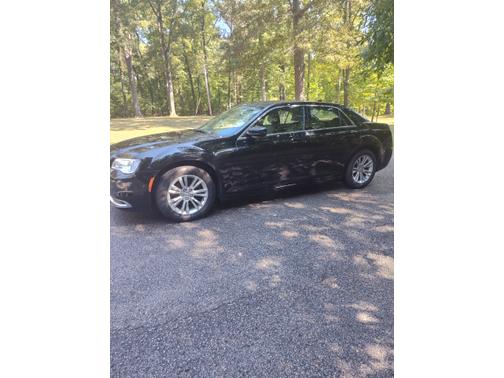 2018 Chrysler 300 Touring
