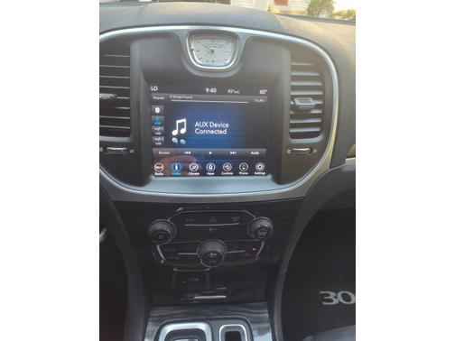 2018 Chrysler 300 Touring