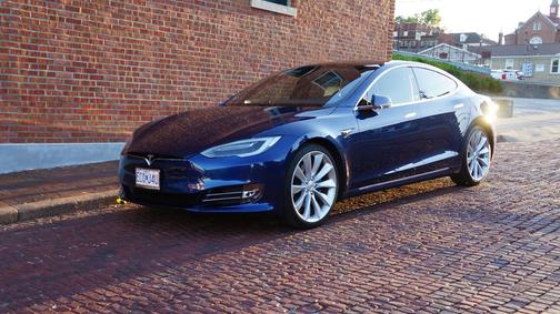 Blue 2018 Tesla Model S 75D