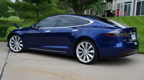 Blue 2018 Tesla Model S 75D