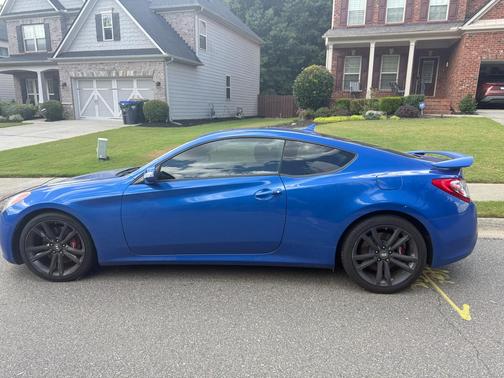 Blue 2010 Hyundai Genesis Coupe 3.8 Track