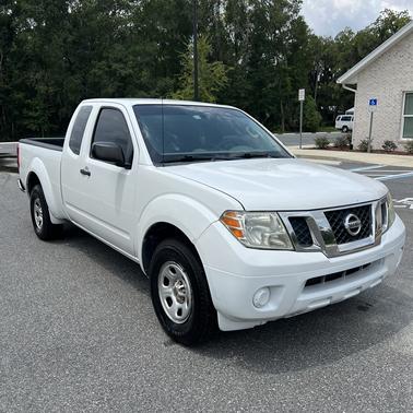 White 2016 Nissan Frontier S