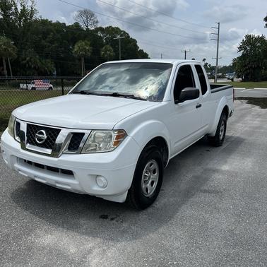 White 2016 Nissan Frontier S