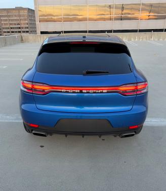 2021 Porsche Macan Macan