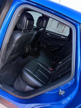 2021 Porsche Macan Macan