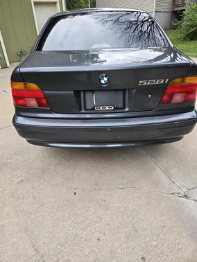1999 BMW 528 i