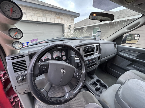 2007 Dodge Ram 2500 SLT Mega Cab