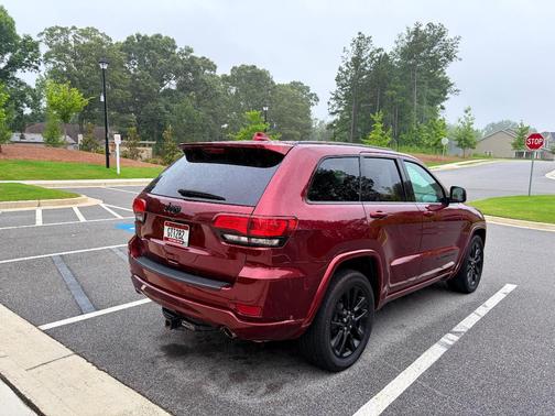 Red 2020 Jeep Grand Cherokee Altitude