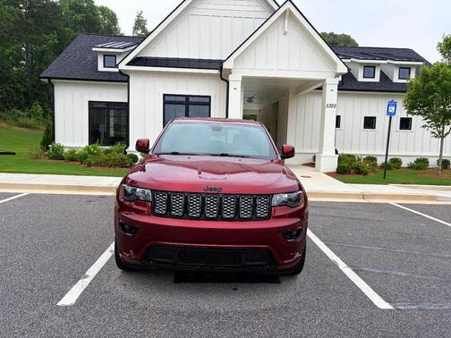 Red 2020 Jeep Grand Cherokee Altitude