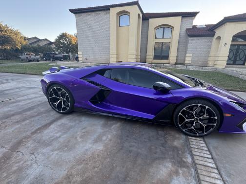 2024 Lamborghini Revuelto Base