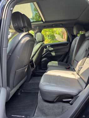 2019 Porsche Cayenne Base